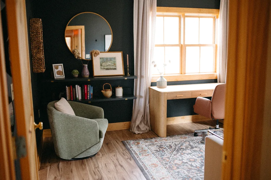 The Counseling Room — a warm, naturally lit office at Alyn Wellness